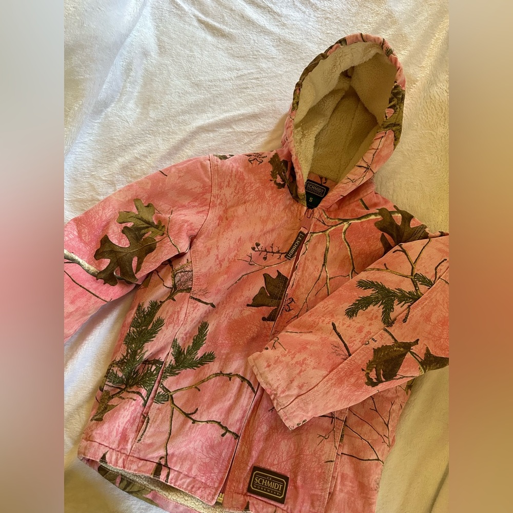 C.E. Schmidt Workwear Real Tree Sherpa Lined Pink Canvas Coat EUC Kids Small